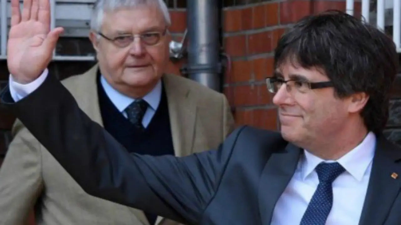 Carles Puigdemont, expresident de la Generalitat de Catalu&ntilde;a. / Twitter