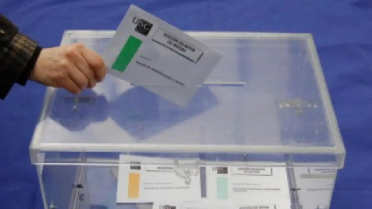 Mesa electoral. / Universidade de Santiago de Compostela