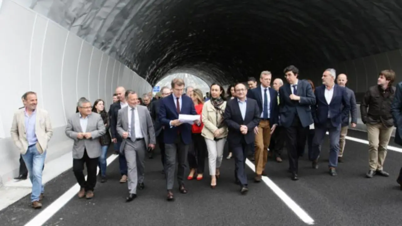 Feij&oacute;o asisti&oacute; este viernes a la apertura de la autov&iacute;a del Morrazo. / Xunta de Galicia