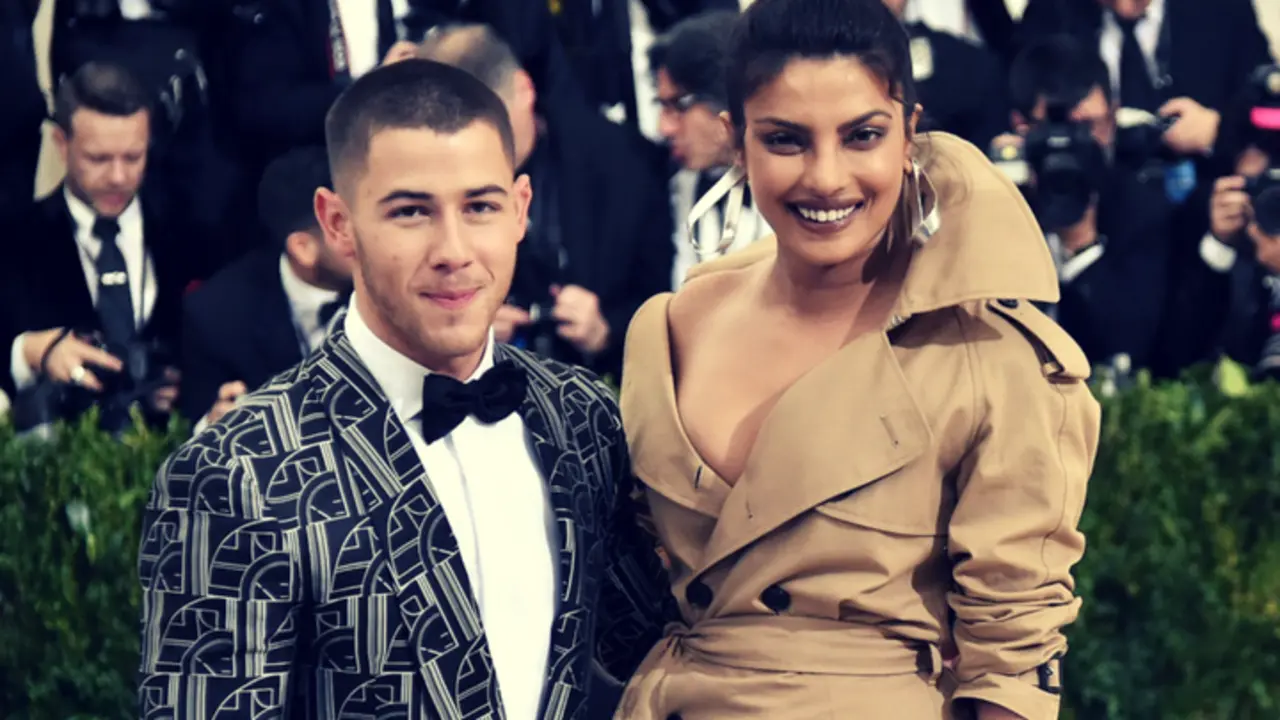 Nick Jonas, cantante; y Priyanka Chopra, actriz. Instagram.