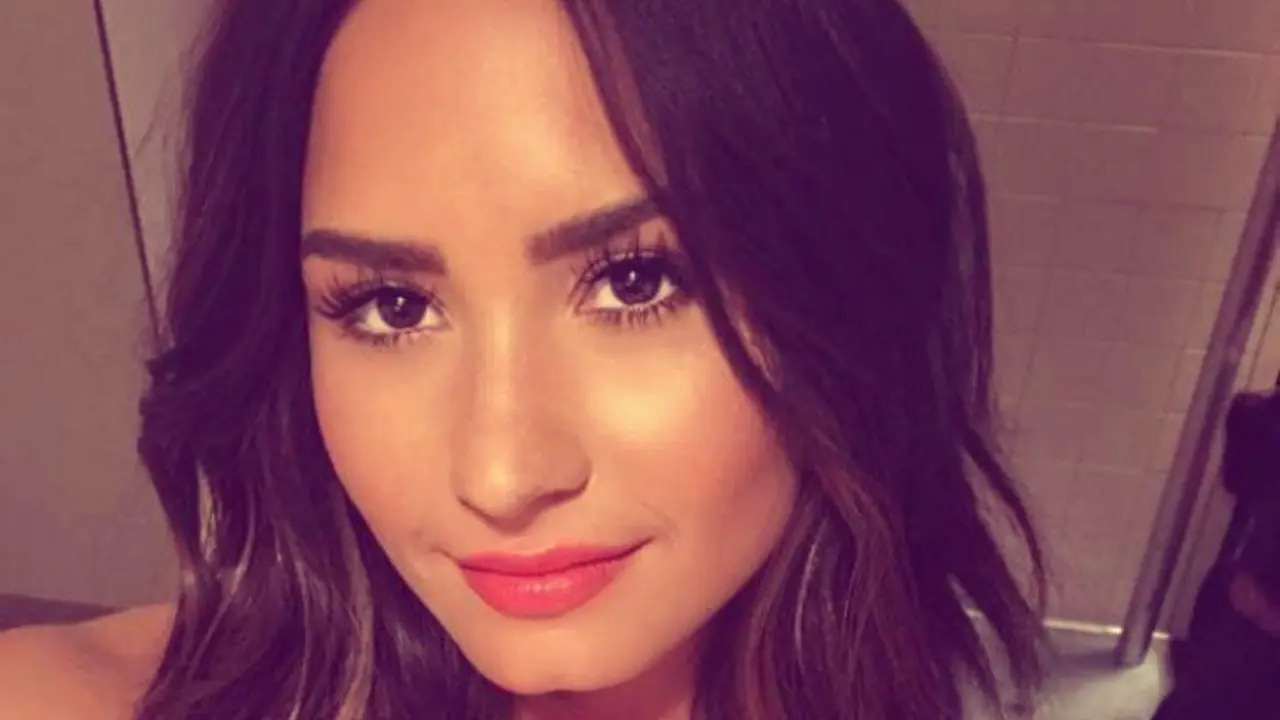 Demi Lovato, cantante y actriz. RR SSS