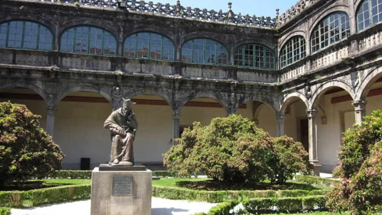 Alfonso III de Fonseca, donde fundó la Universidad de Compostela. / RR SS