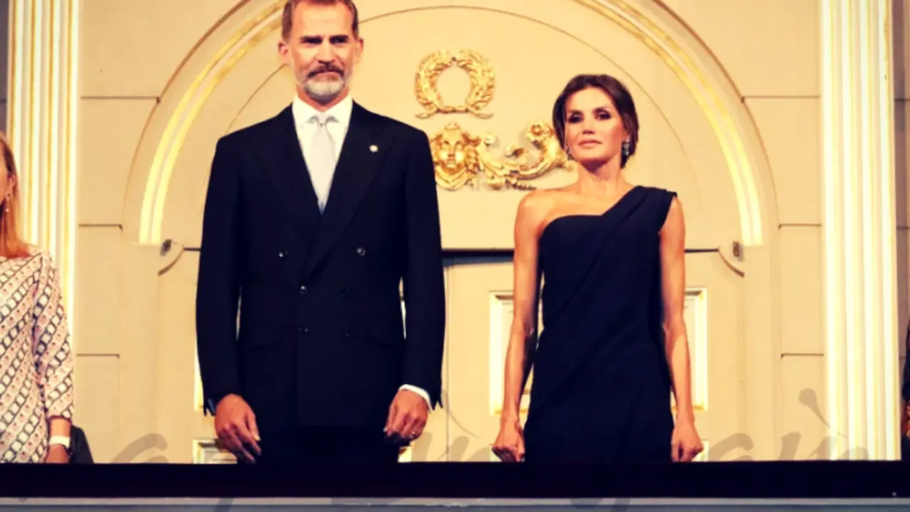Felipe VI y su esposa, la reina Letizia de Espa&ntilde;a. RR SS.