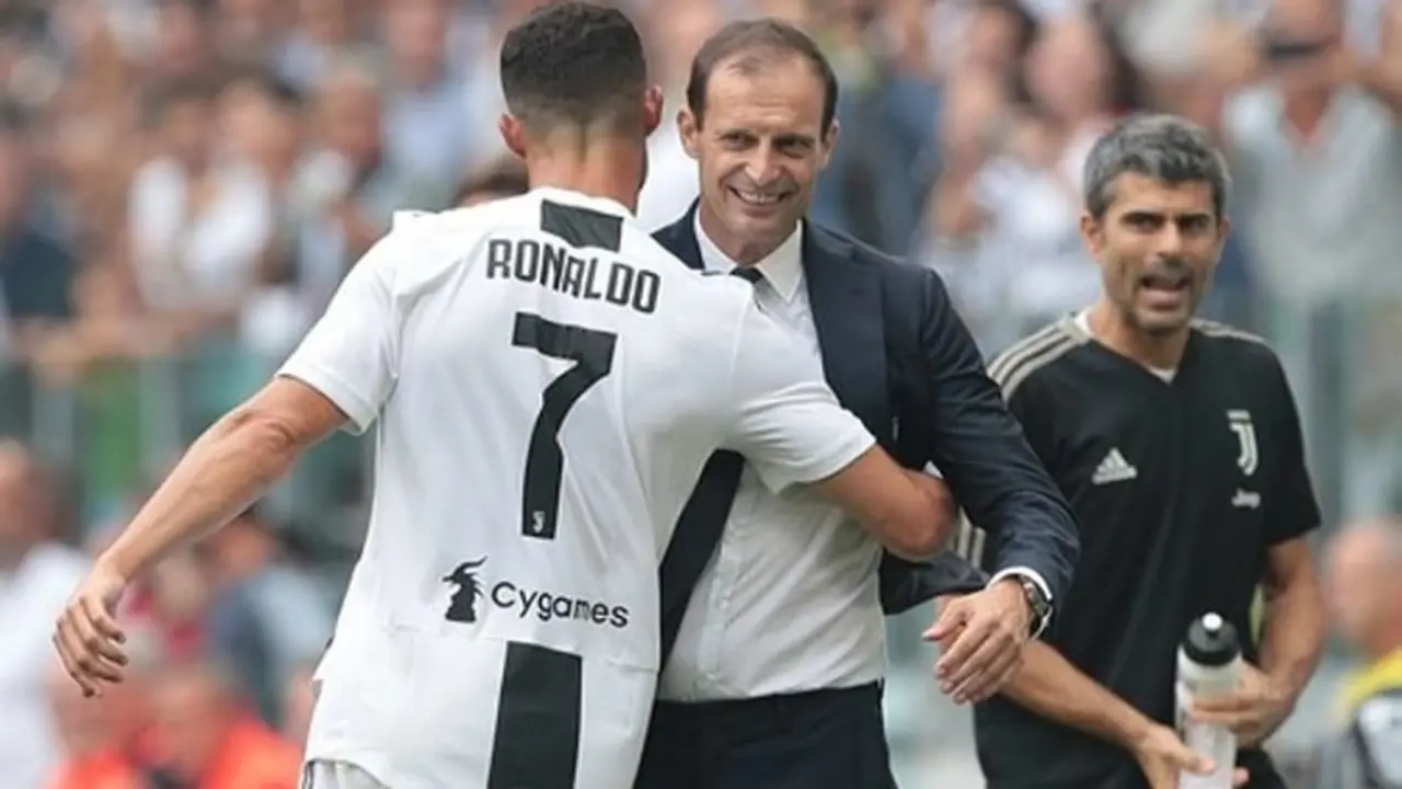 Massimiliano Allegri junto a Cristiano Ronaldo_opt