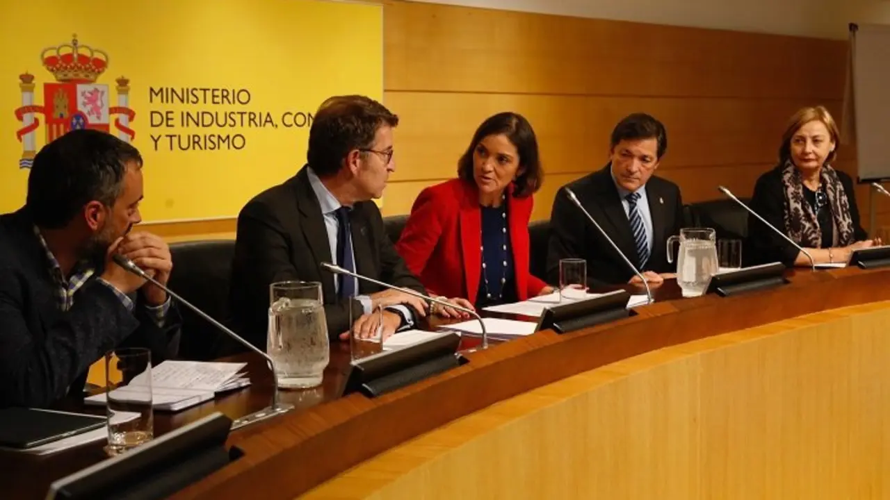 Reuni&oacute;n sobre Alcoa. / Xunta