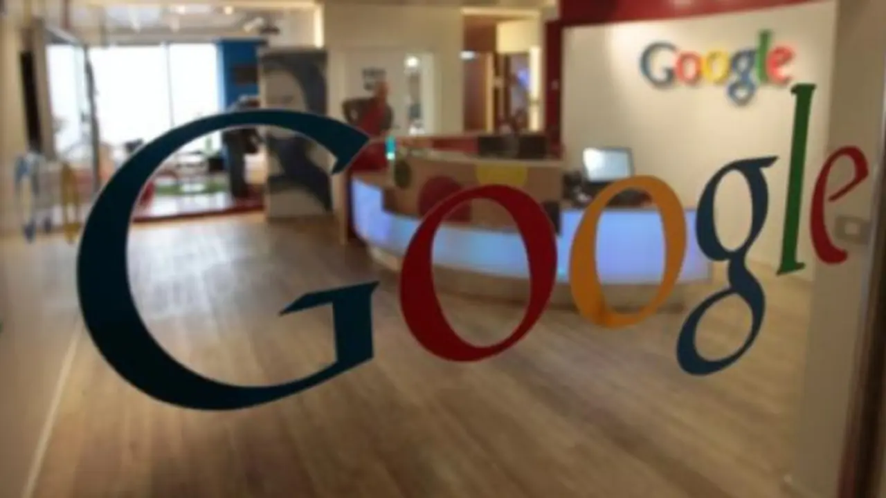 Google. / RRSS.
