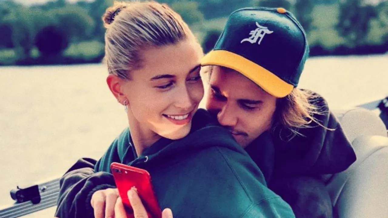 Hailey Baldwin, modelo y Justin Bieber, cantante. / Instagram