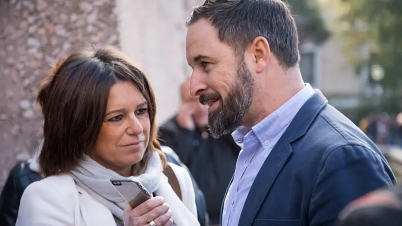 Begoña Vila y Santiago Abascal. / Mundiario