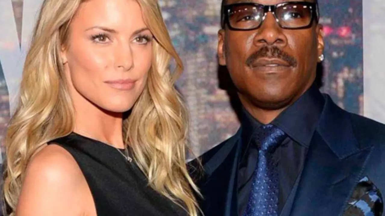 Eddie Murphy y su novia Paige Butcher. / E! Online.