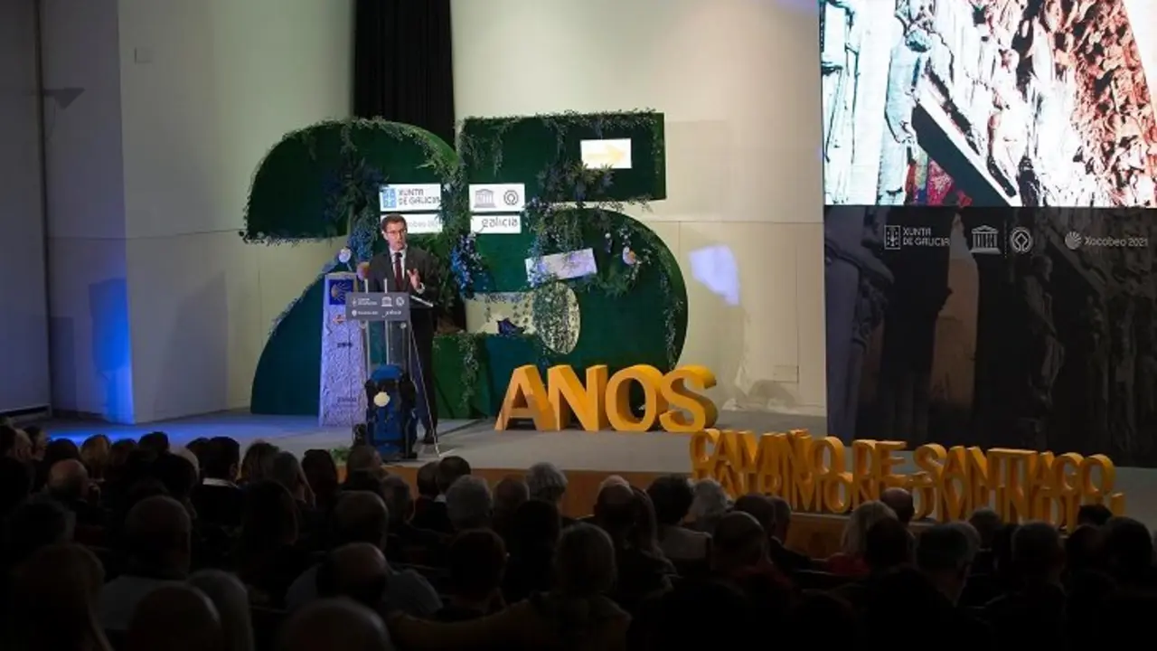 Alberto N&uacute;&ntilde;ez Feij&oacute;o presidi&oacute; el acto conmemorativo. / Xunta