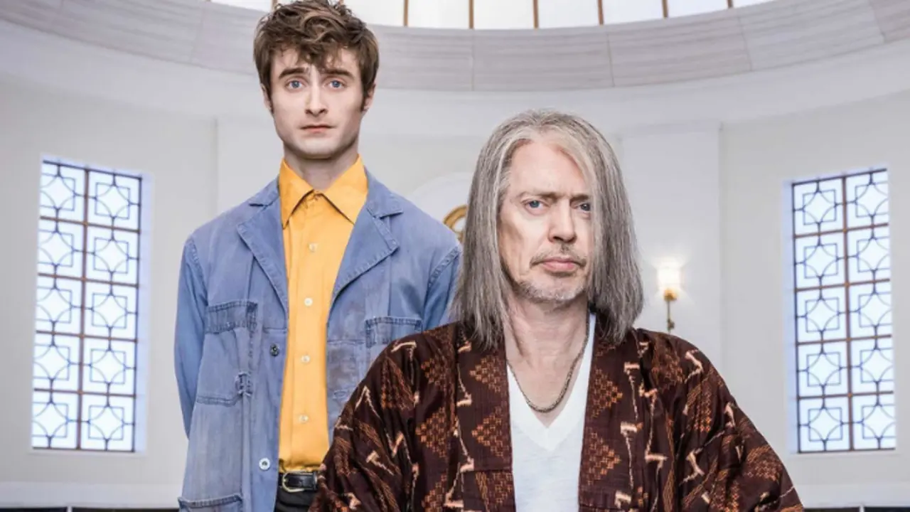 Daniel Radcliffe y Steve Buscemi en la serie Miracle Workers. / C&oacute;digo Espagueti.