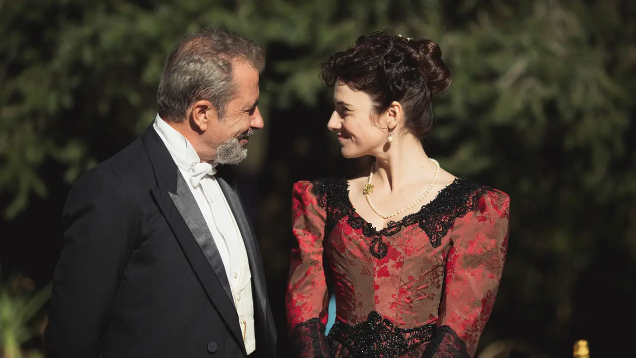 Miquel &Iacute;nsua (Marcial Vilamari&ntilde;o) e Susana Sampedro (Alicia). / Mundiario