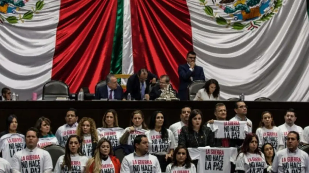 Legisladores en la C&aacute;mara de Diputados, M&eacute;xico. / RRSS.