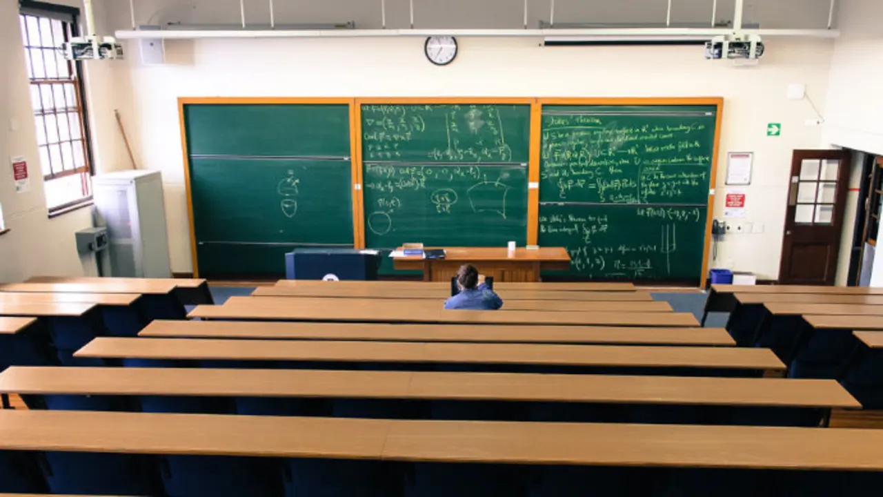 Sal&oacute;n de clases. / Mundiario