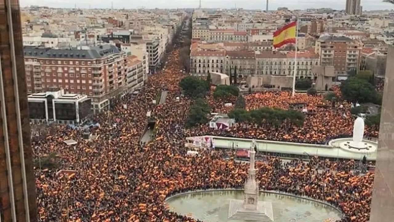 Concentración de Vox, PP y Ciudadanos en Colón, en Madrid. / RR SS