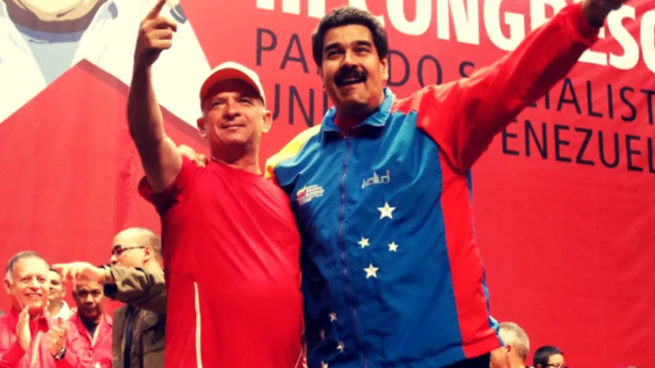 Hugo Carvajal, exjefe de inteligencia; y Nicol&aacute;s Maduro. RR SS.