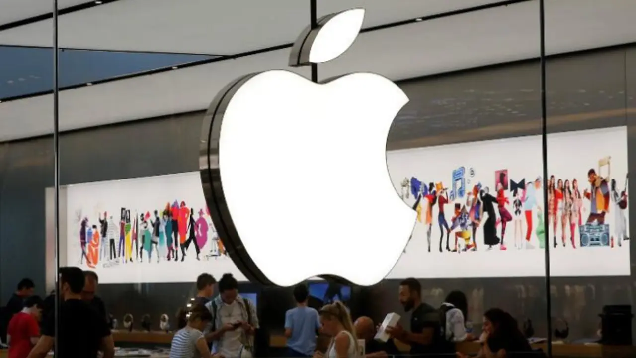 Apple. / RR SS.