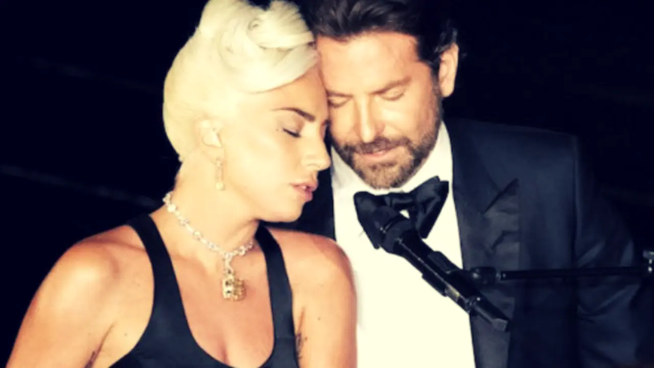 Lady Gaga, cantante y actriz; Bradley Cooper, actor y director. RR SS.