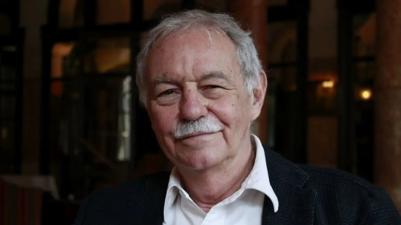 Eduardo Mendoza