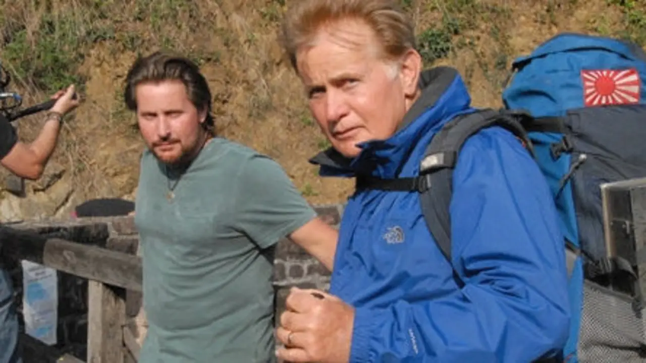 Martin Sheen y Emilio Estevez en The Way. / RR SS