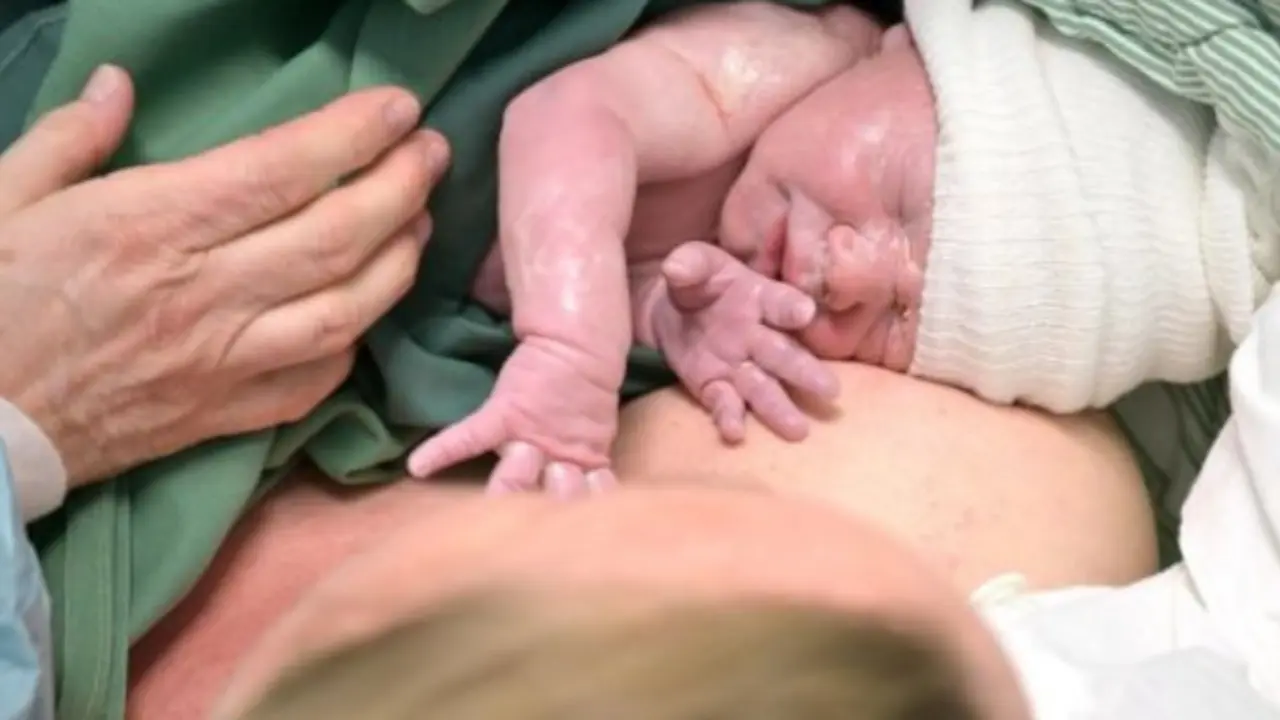 Nace el primer ni&ntilde;o despu&eacute;s de un trasplante de &uacute;tero asistido por un robot.  / Science Daily.