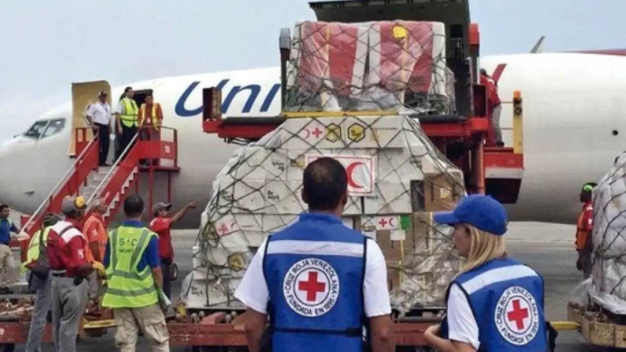 Llegada de la ayuda humanitaria enviada por la Cruz Roja a Venezuela. / RR SS.