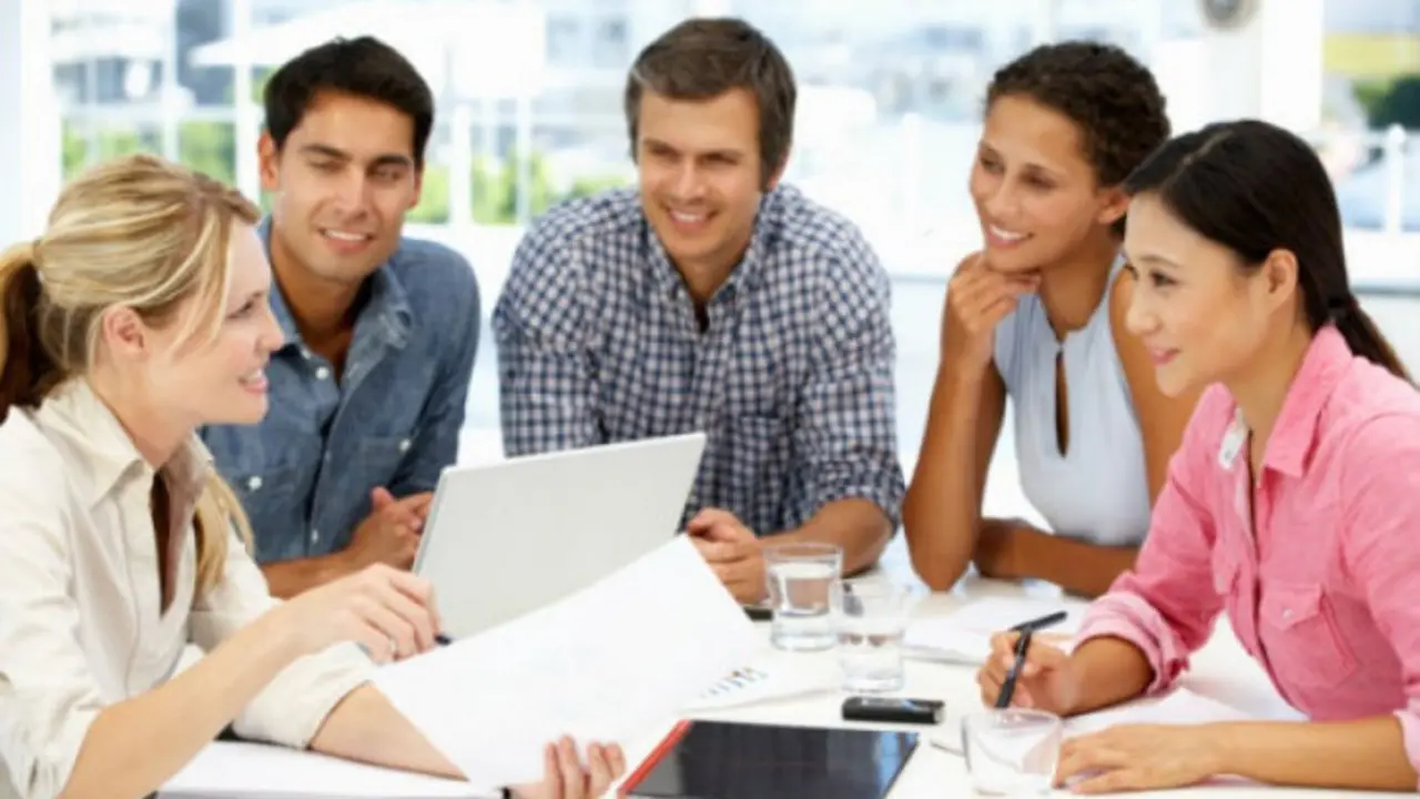 Equipo de trabajo en una empresa. / RR SS.