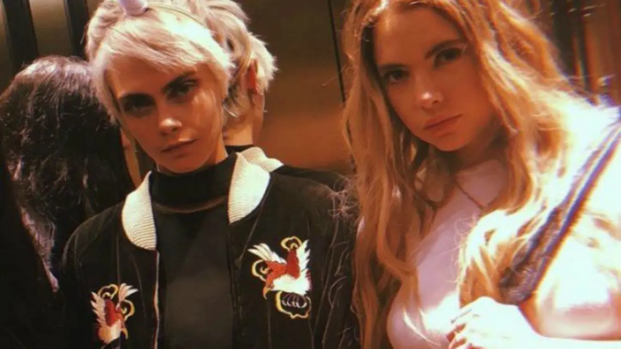 Cara Delevingne Y Ashley Benson, actrices. RR SS