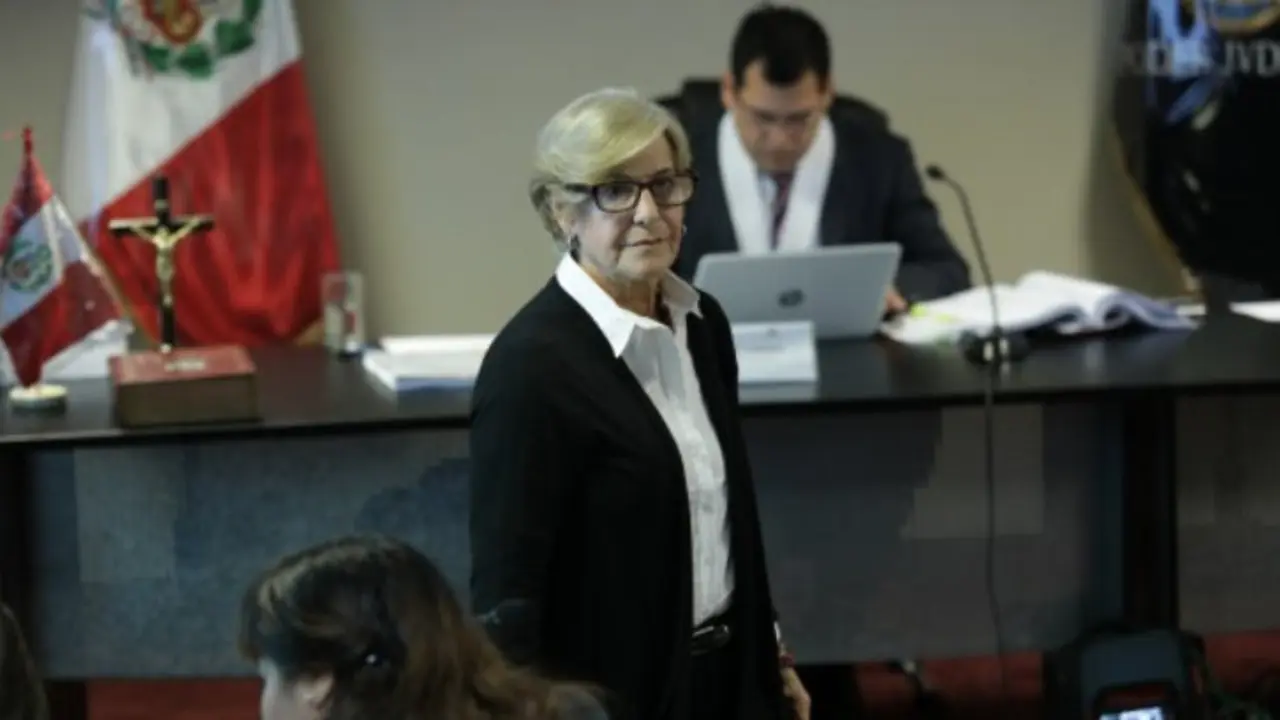 La exalcaldesa de Lima, Susana Villar&aacute;n, en la audiencia que decidi&oacute; su prisi&oacute;n preventiva - Twitter