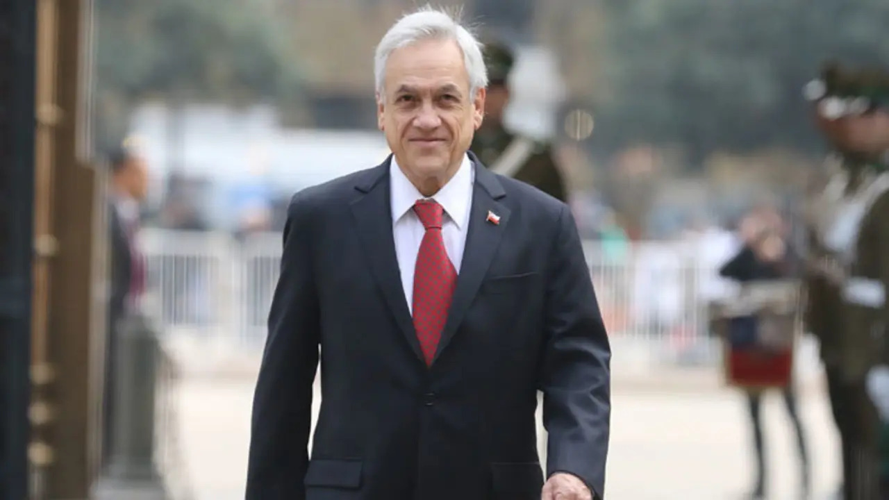 El t&iacute;o cura de Pi&ntilde;era ser&aacute; investigado por el Vaticano. / Twitter.