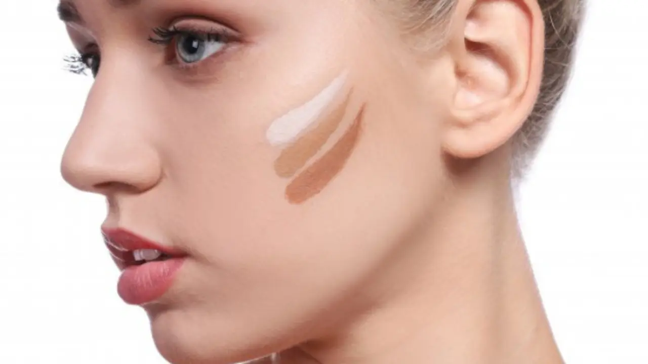 Bases de maquillaje.  / The List.