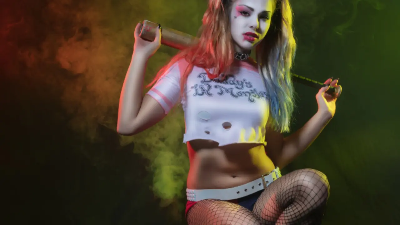 Una chica disfrazada de Harley Quinn. / Pexels.com.