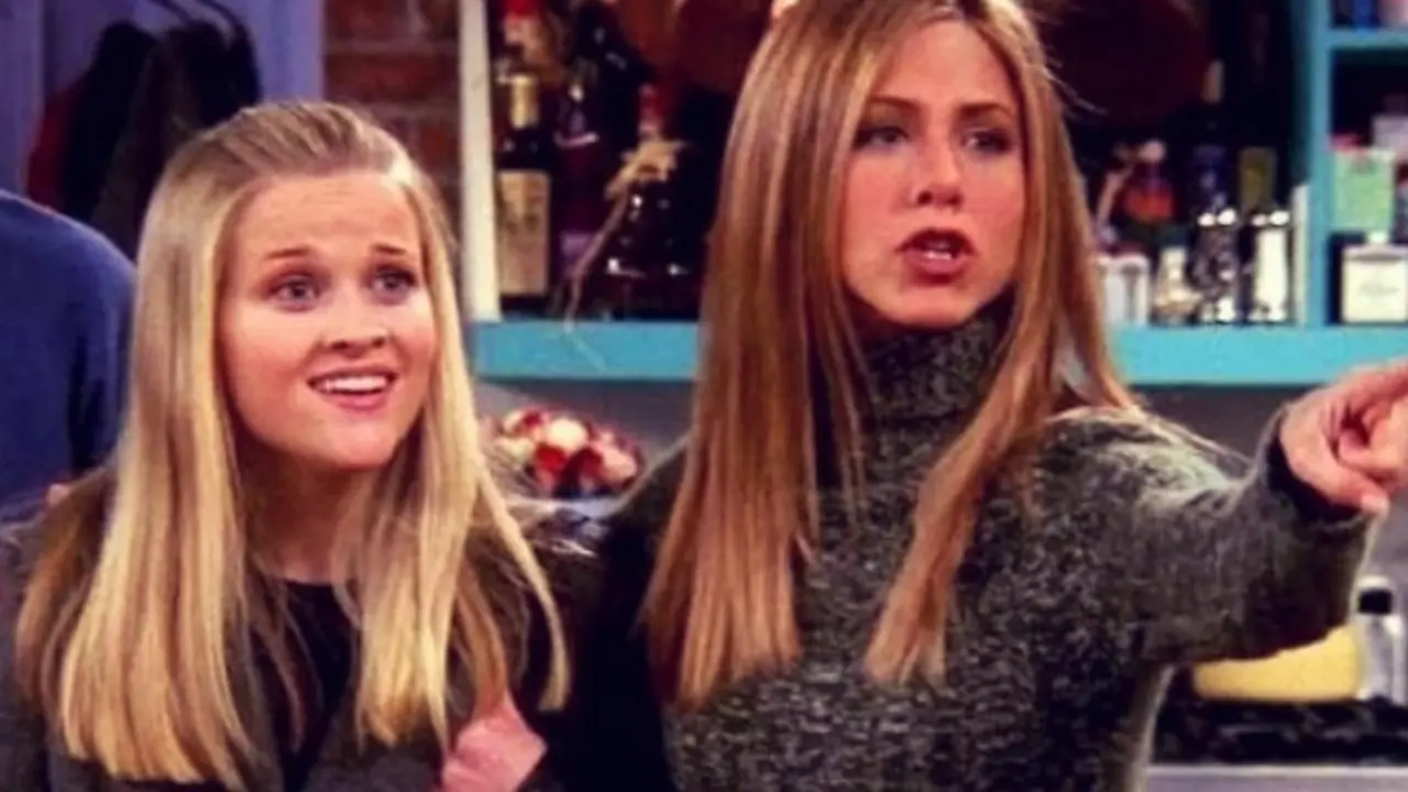 Reese Witherspoon y Jennifer Aniston, en Friends. RR SS.