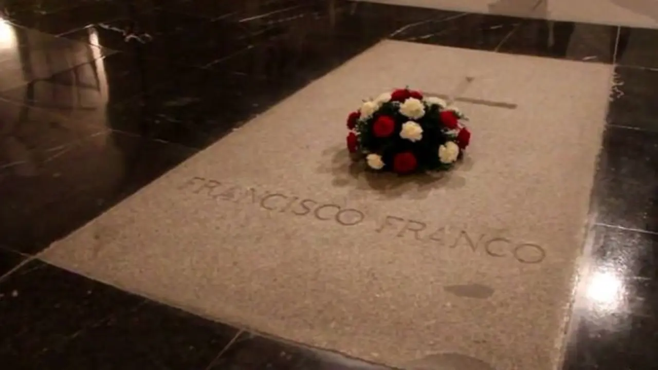 tumba-Franco-Valle-de-los-Caidos [640x480]