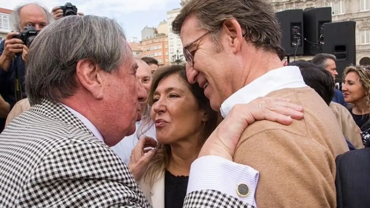 Francisco Vázquez con Beatriz Mato y Alberto Núñez Feijóo. / RR SS
