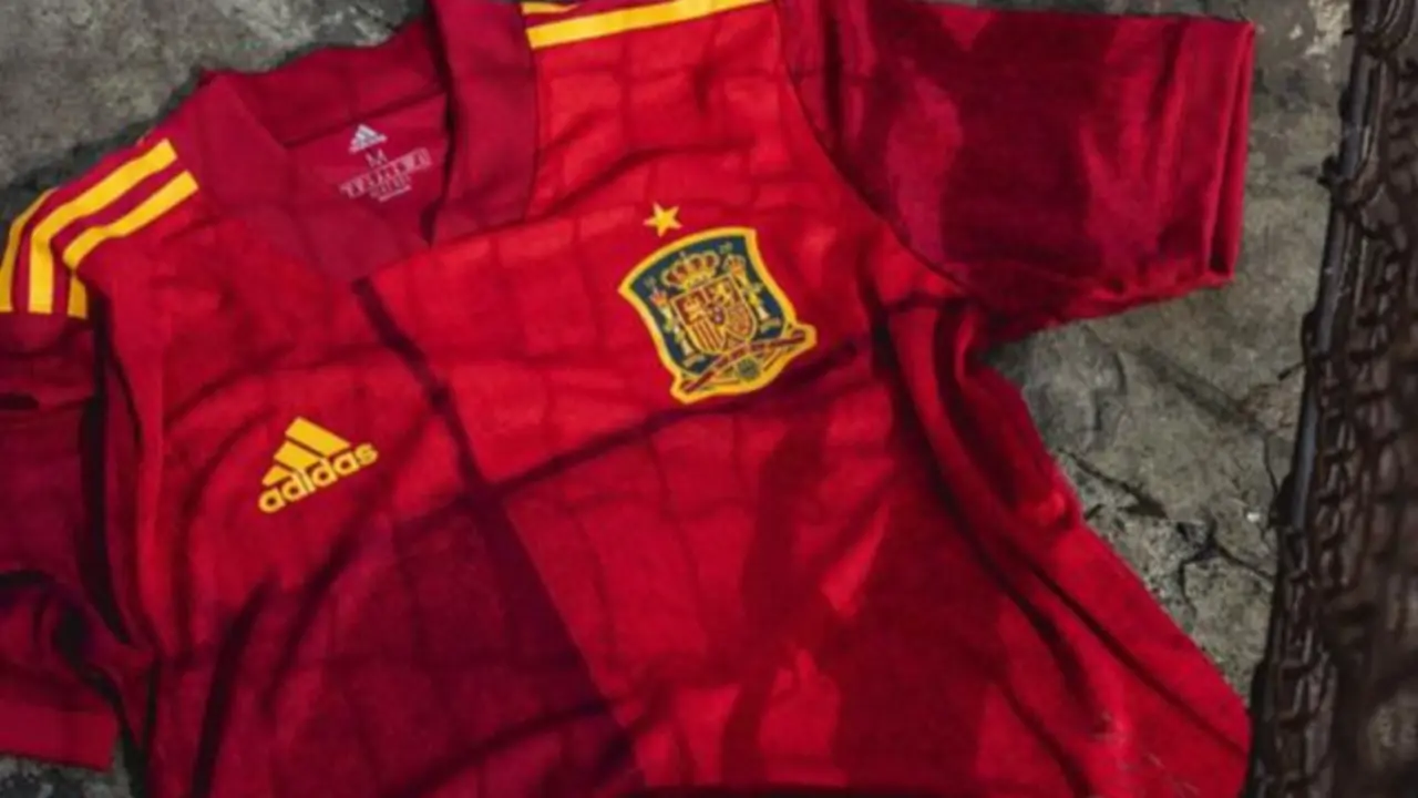 Camiseta de la selecci&oacute;n espa&ntilde;ola. / RFEF.