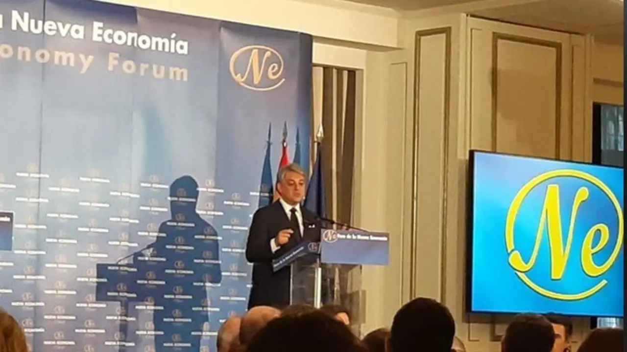Luca de Meo durante su presentaci&oacute;n en el  Foro de la Nueva Econom&iacute;a,/ Seat Oficial