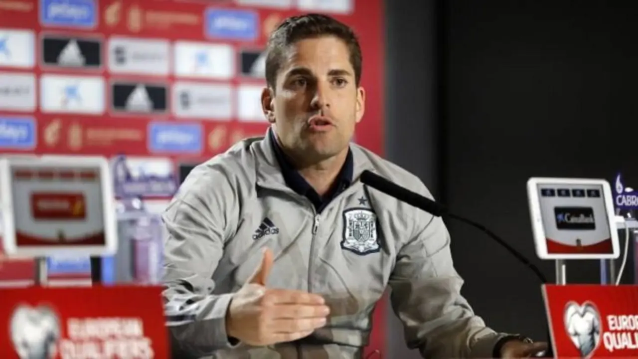 Robert Moreno, ex seleccionador de Espa&ntilde;a. / @Twitter