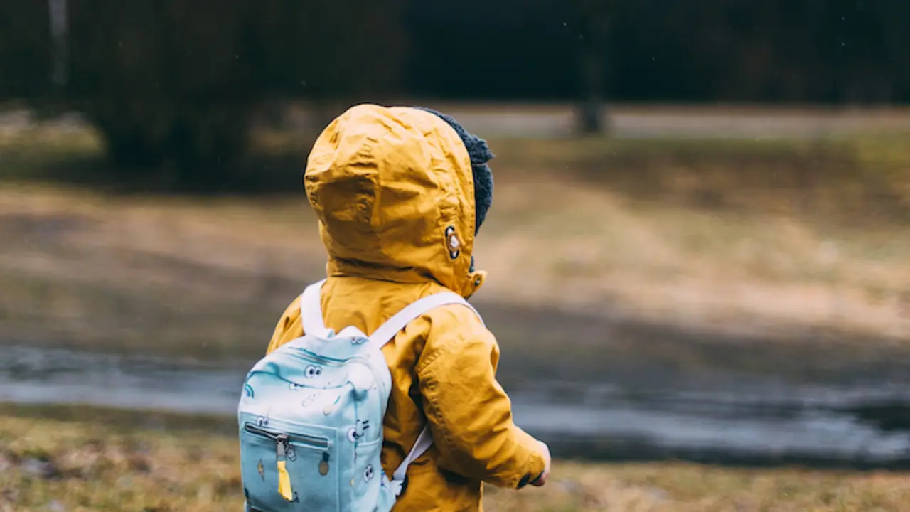 Niño. / Daiga Ellaby. / Unsplash