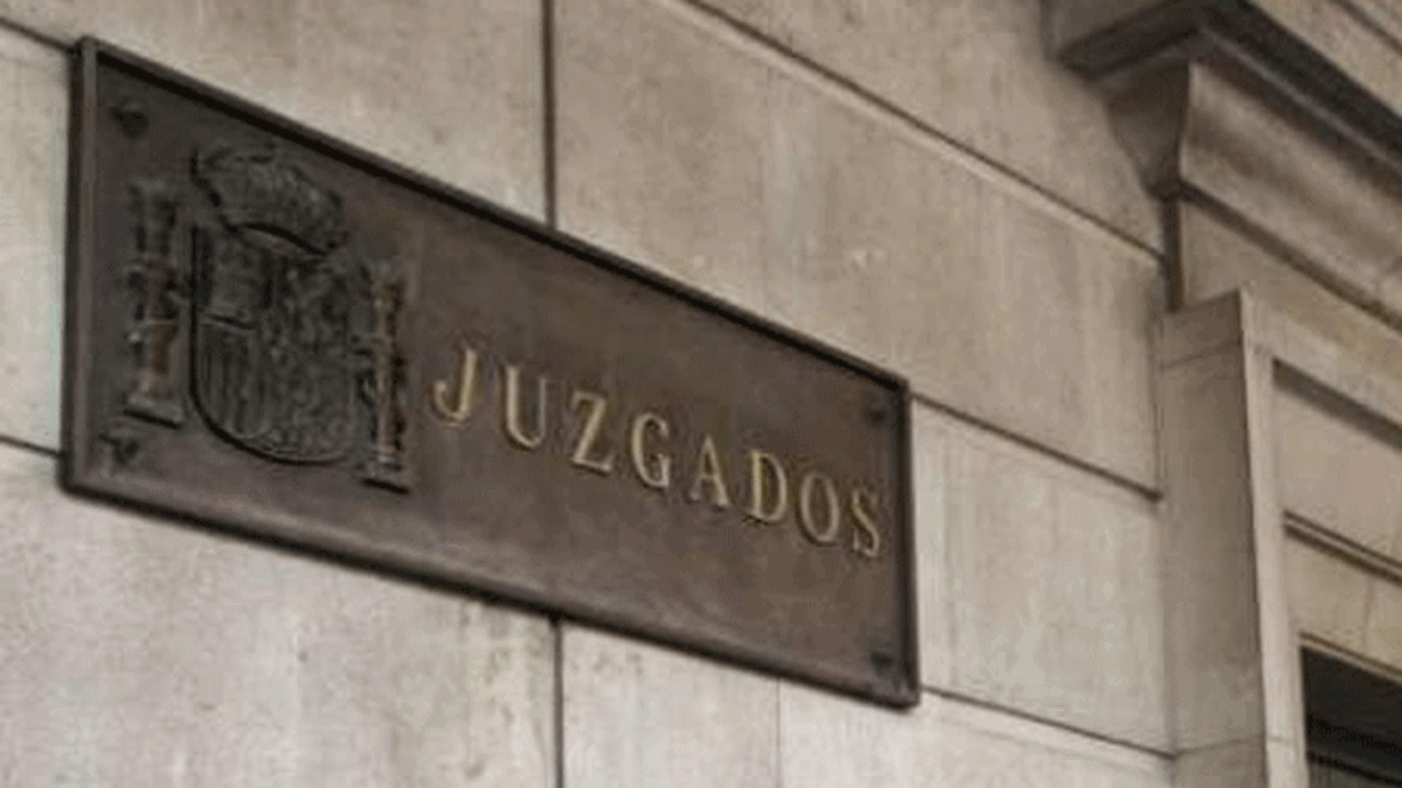 Un edificio de juzgados. / Mundiario.