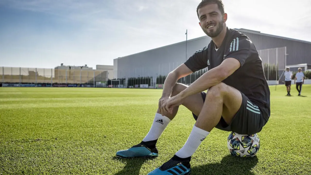 Pjanic, jugador de la Juventus de Tur&iacute;n. / Twitter