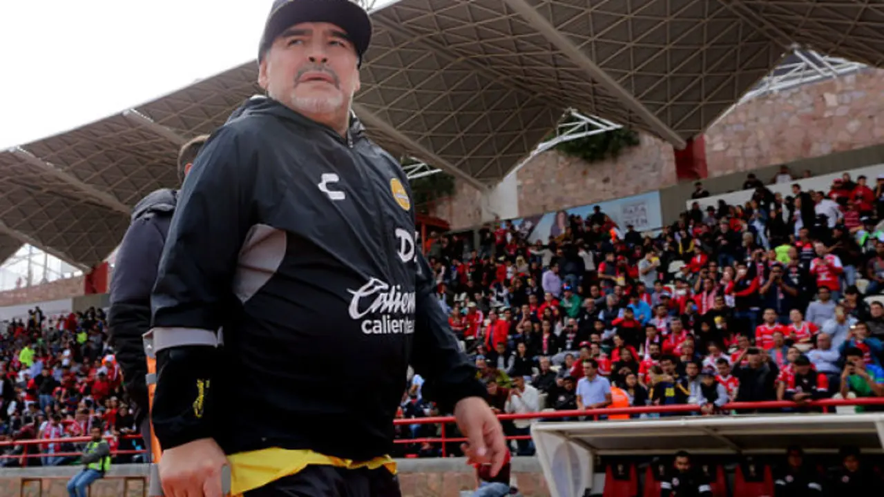 Diego Maradona, entrenador de f&uacute;tbol_opt
