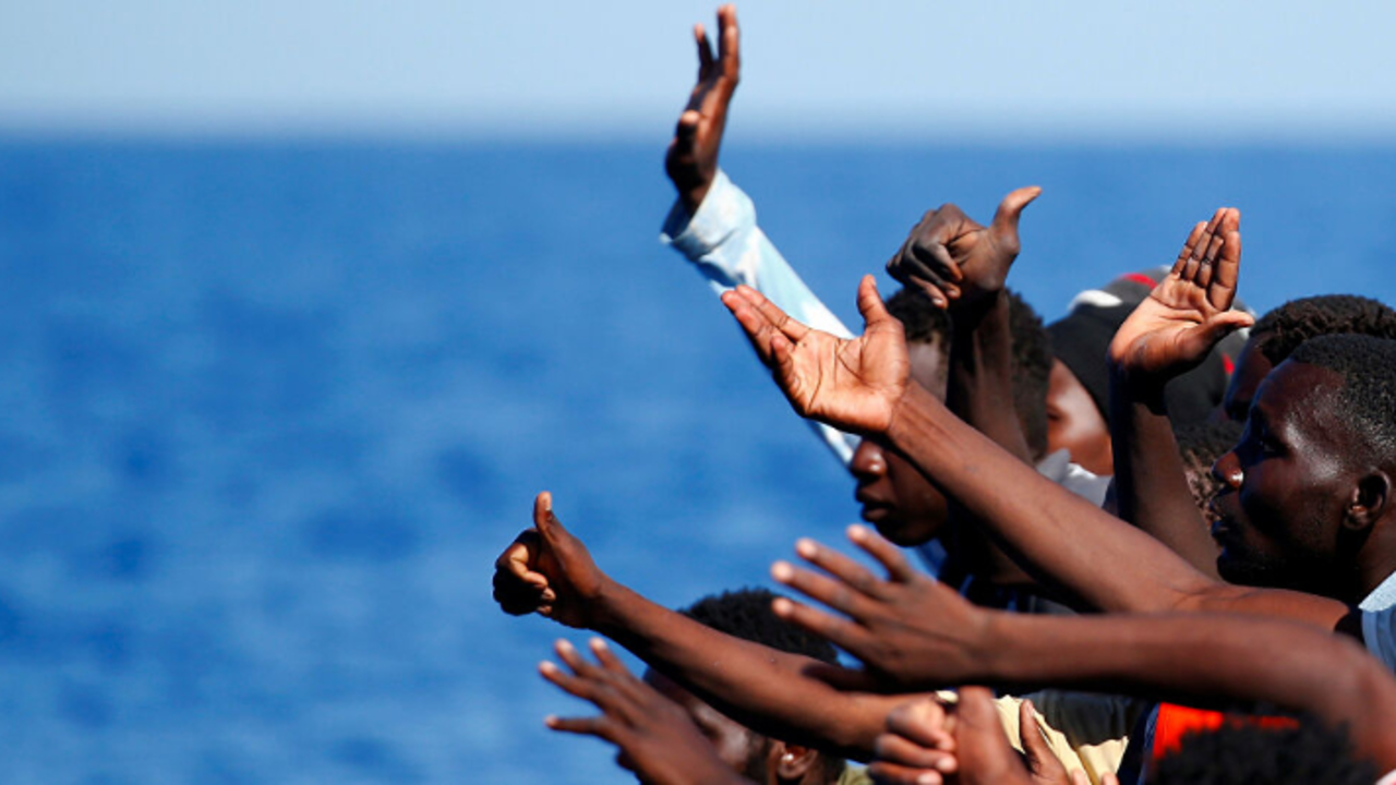 Migrantes viajan en pateras con destino a Europa. / Pixabay