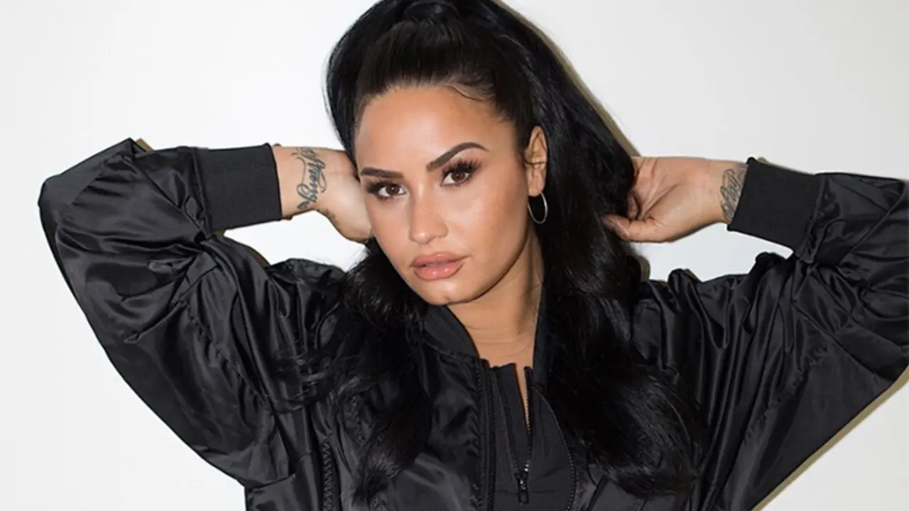 Demi Lovato ./ Instagram @ddlovato