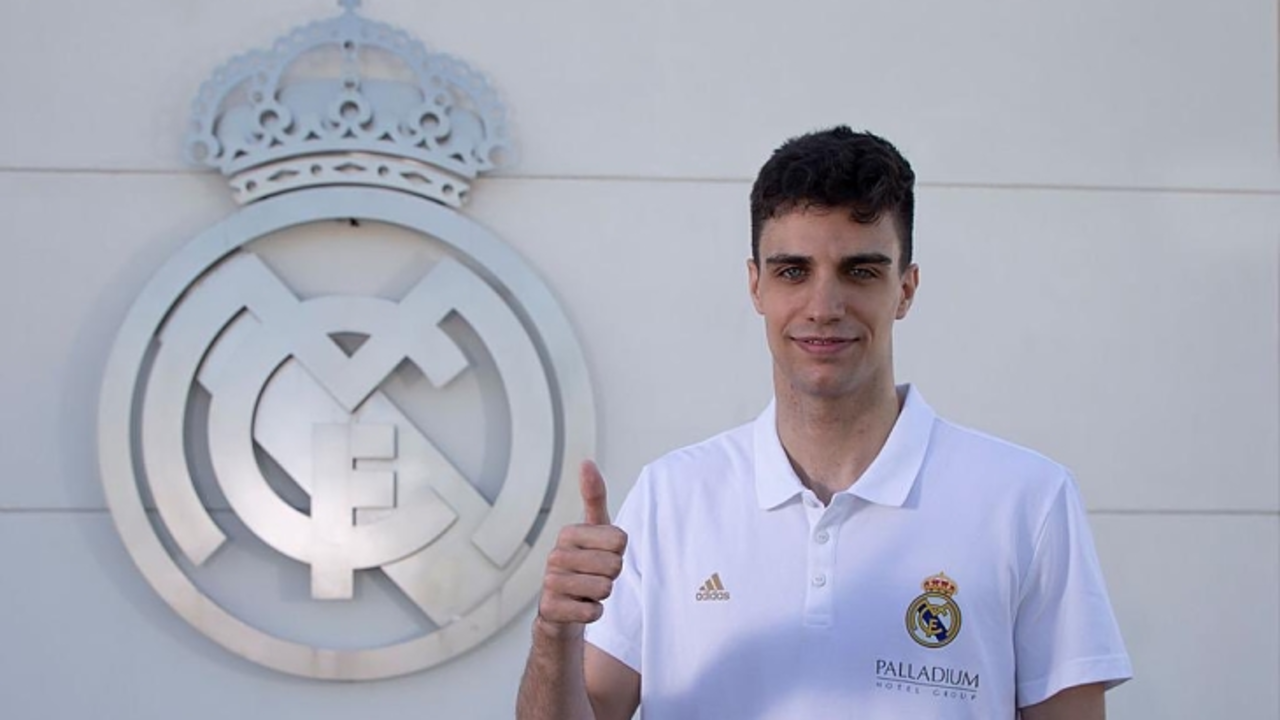 Carlos Aloc&eacute;n llega al Real Madrid. / RRSS