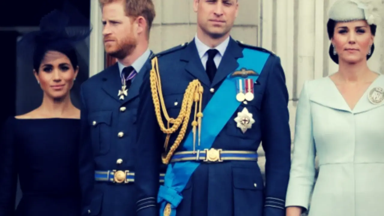 Meghan Markle y el pr&iacute;ncipe Harry, duques de Sussex; junto al pr&iacute;ncipe Guillermo y Kate Middleton, duques de Cambridge. RR SS.