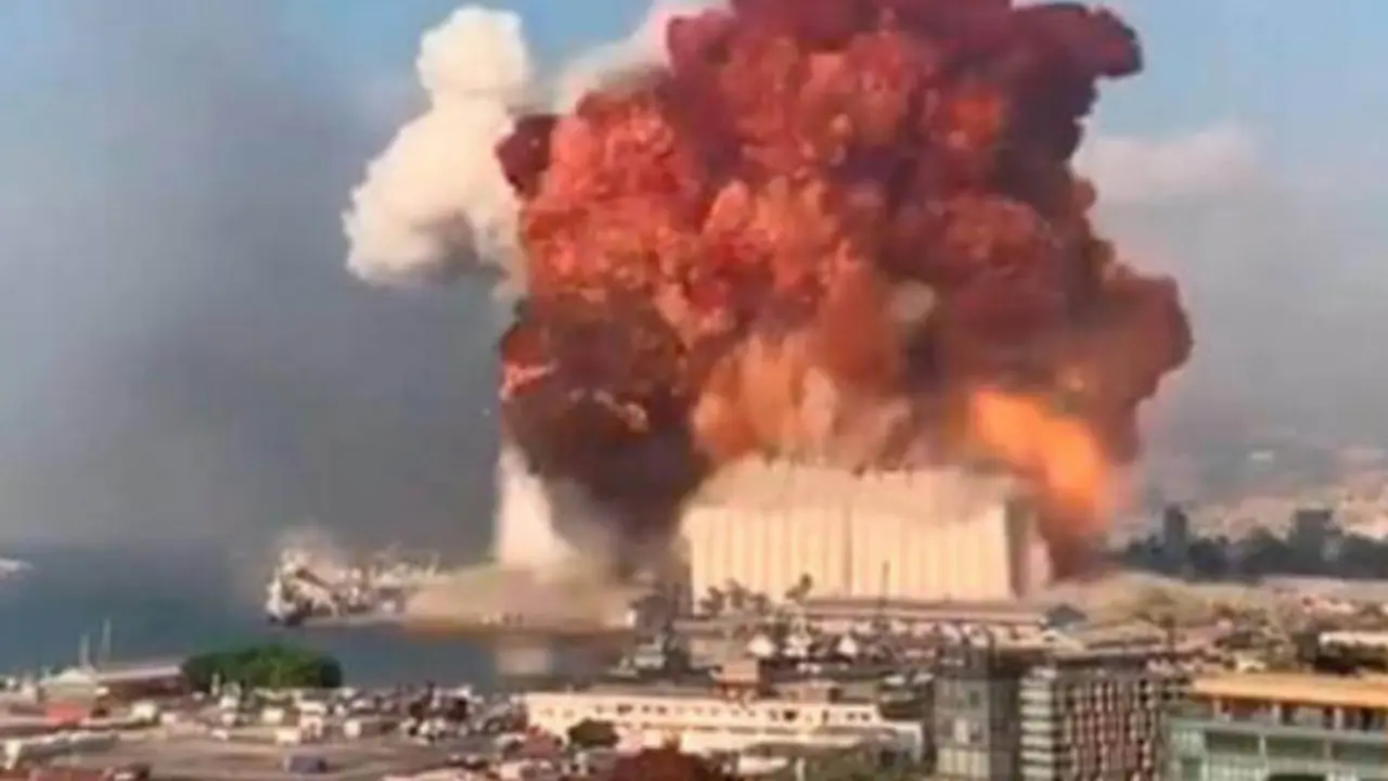 Explosi&oacute;n en Beirut. RR SS.
