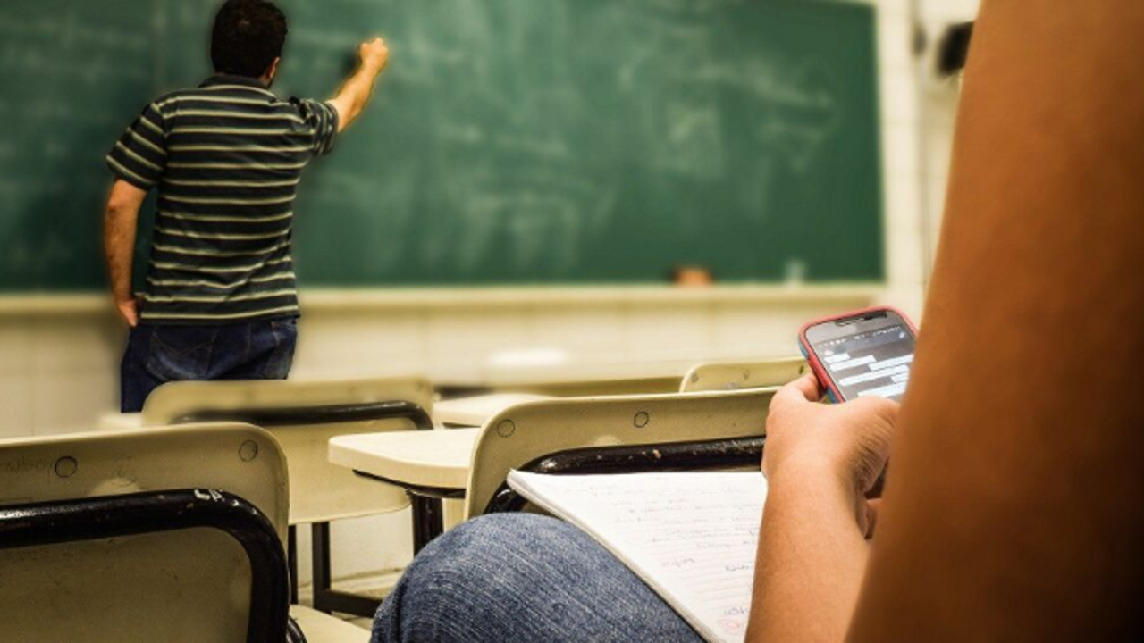 Un sal&oacute;n de clases. / Pixabay