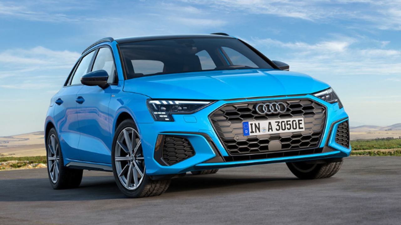 Audi A3 Sportback 40 TFSL. / RRSS.