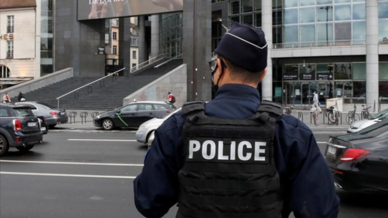Polic&iacute;a de Francia. / Pixabay